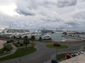 Tourist Appartment Port View - Free Transport Structure to Cruise Ship